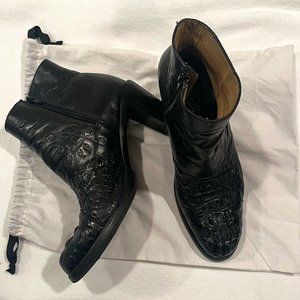 Black Leather Salpy Ankle Boots - Size 8.5